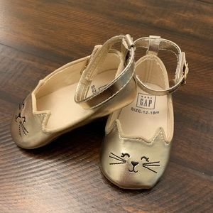 Gap gold ballet dress shoes baby kitty 12-18 mo